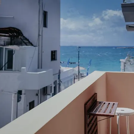 Tellus Szálloda Hriszí Aktí Haniá