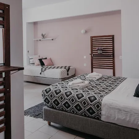 Tellus Hotel 2*